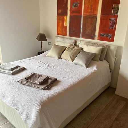 B&B Rooms モンカルヴォ エクステリア 写真